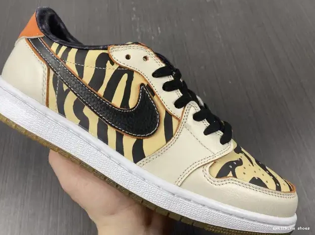 Rep 1 Jordan OG Year Low of DH6932-100 the Tiger Air 0531